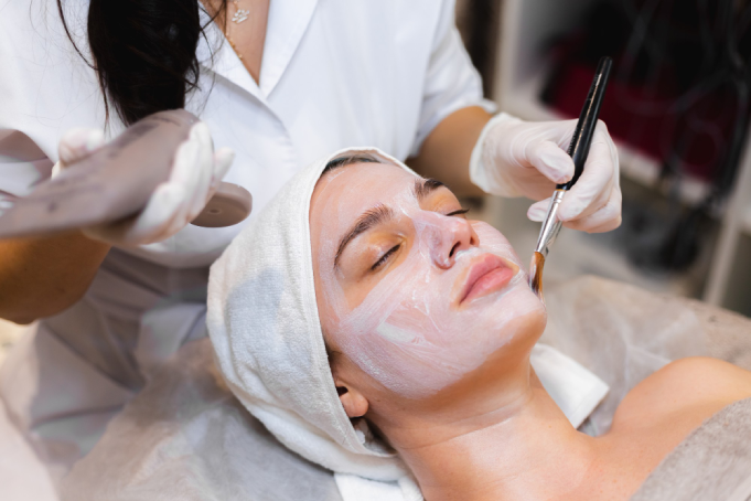 5 Easy Skincare Tips Before a Facial